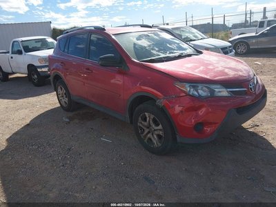 JTMZFREV9FJ****** 2015 Toyota RAV4