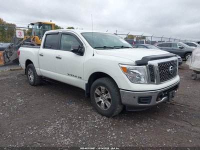 1N6AA1E58JN****** 2018 Nissan Titan