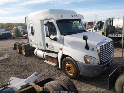 3AKJGLD68FS****** 2015 Freightliner Cascadia 125