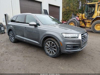 WA1LAAF75HD****** 2017 Audi Q7