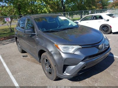 JTMBFREV4JJ****** 2018 Toyota RAV4
