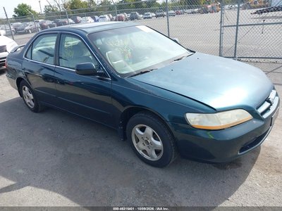 1HGCG165XYA****** 2000 Honda Accord