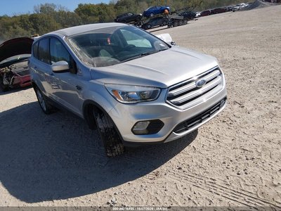 1FMCU0GD7HU****** 2017 Ford Escape