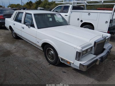 1LNBM81F1JY****** 1988 Lincoln Town Car