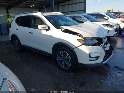 JN8AT2MV9HW****** 2017 Nissan Rogue
