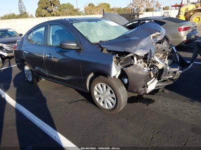 3N1CN7AP7JL****** 2018 Nissan Versa