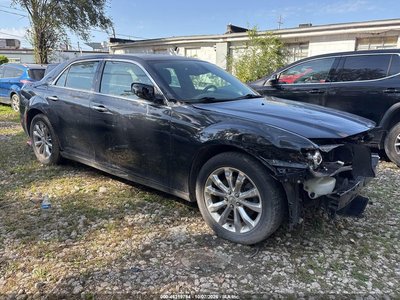 2C3CCAKG8GH****** 2016 Chrysler 300C