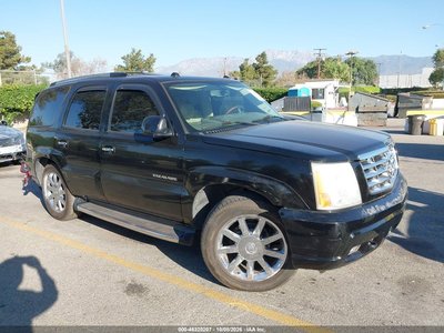 1GYEC63TX4R****** 2004 Cadillac Escalade