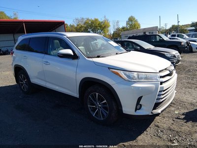5TDJZRFH3KS****** 2019 Toyota Highlander