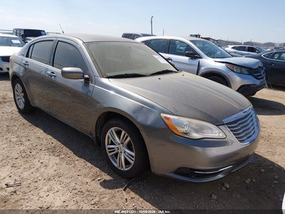1C3CCBBB9DN****** 2013 Chrysler 200