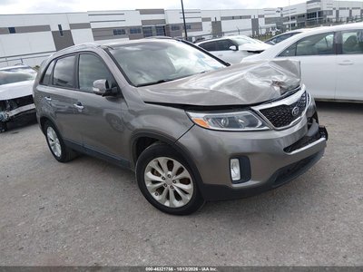 5XYKU4A73FG****** 2015 Kia Sorento