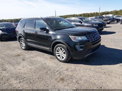 1FM5K7DH8HG****** 2017 Ford Explorer