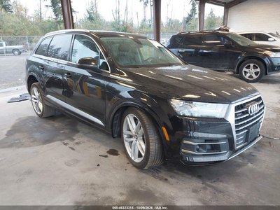 WA1VAAF71HD****** 2017 Audi Q7
