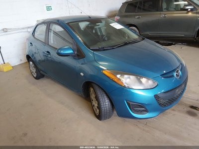 JM1DE1HY0B0****** 2011 Mazda 2