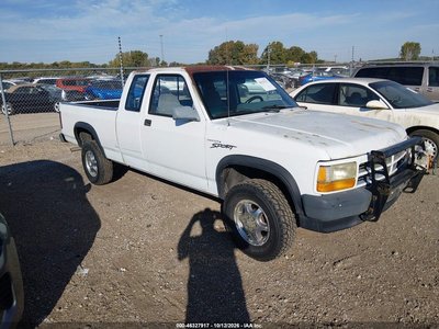 1B7GG23Y8TS****** 1996 Dodge Dakota