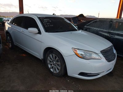 1C3CCBBB5EN****** 2014 Chrysler 200