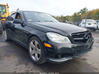 WDDGF8AB0DG****** 2013 Mercedes-Benz C 300