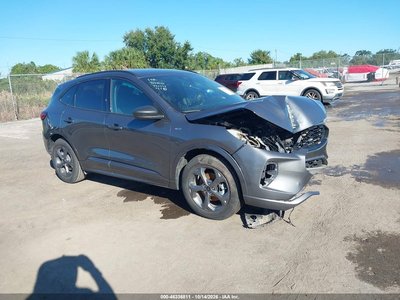 1FMCU0MN3RU****** 2024 Ford Escape