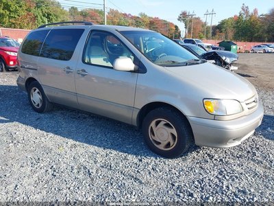 4T3ZF13C92U****** 2002 Toyota Sienna
