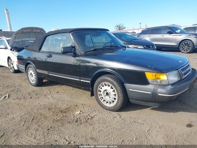 YS3AT75L2K7****** 1989 Saab 900