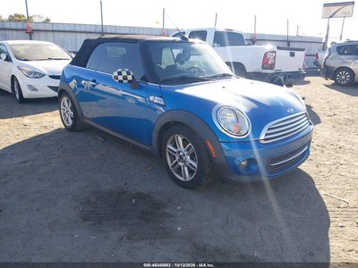 WMWZN3C58CT****** 2012 MINI Cooper