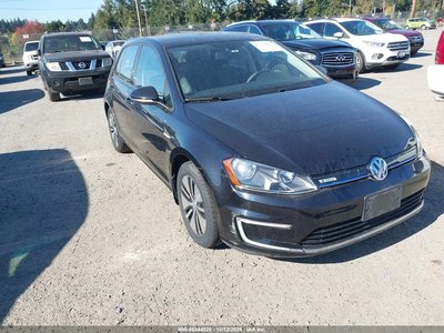 WVWKP7AU5GW****** 2016 Volkswagen E-Golf