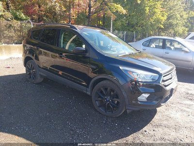 1FMCU0GD8JU****** 2018 Ford Escape