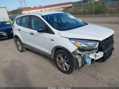 1FMCU0F76HU****** 2017 Ford Escape