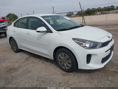 3KPA24AB9KE****** 2019 Kia Rio