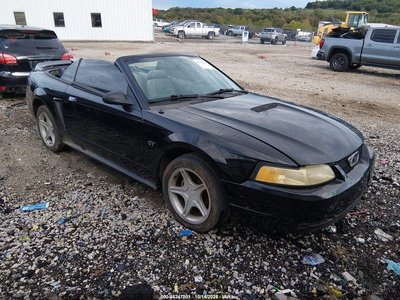 1FAFP45XXYF****** 2000 Ford Mustang
