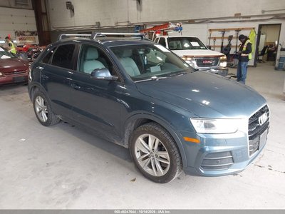 WA1ECCFS1HR****** 2017 Audi Q3