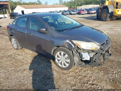 1FAHP3F27CL****** 2012 Ford Focus