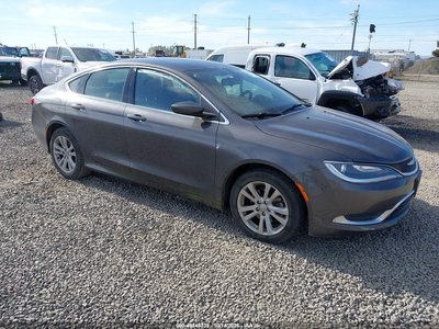 1C3CCCAB5GN****** 2016 Chrysler 200