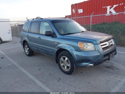 5FNYF185X8B****** 2008 Honda Pilot