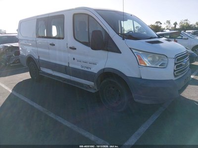 1FTNR1ZM2FK****** 2015 Ford Transit 250
