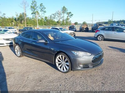 5YJSA1E21FF****** 2015 Tesla Model S