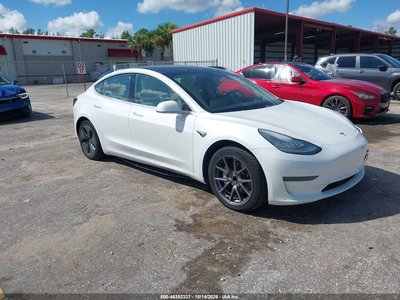 5YJ3E1EA1LF****** 2020 Tesla Model 3