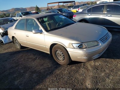 JT2BG22KXW0****** 1998 Toyota Camry