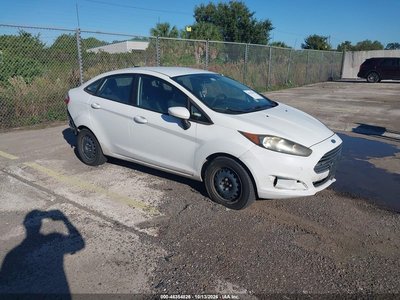 3FADP4AJ9GM****** 2016 Ford Fiesta