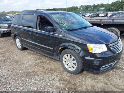 2C4RC1BG3GR****** 2016 Chrysler Town & Country