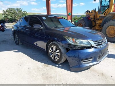 1HGCR2F33DA****** 2013 Honda Accord