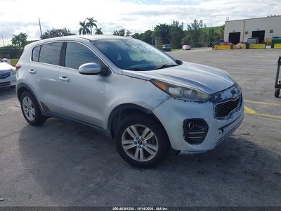 KNDPMCAC4J7****** 2018 Kia Sportage