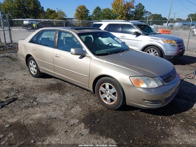 4T1BF28B42U****** 2002 Toyota Avalon