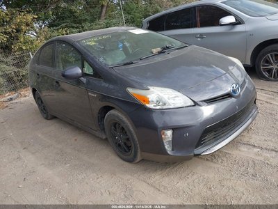 JTDKN3DU7D5****** 2013 Toyota Prius