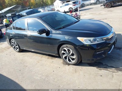 1HGCR2F78GA****** 2016 Honda Accord