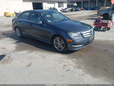 WDDGF8AB9DG****** 2013 Mercedes-Benz C 300