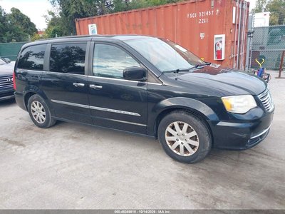 2C4RC1BG3ER****** 2014 Chrysler Town & Country