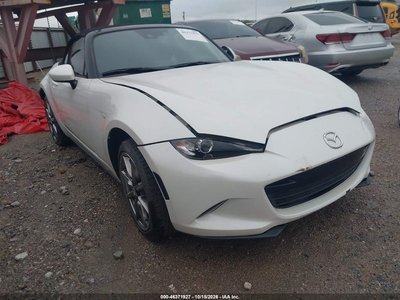 JM1NDAD72N0****** 2022 Mazda MX-5