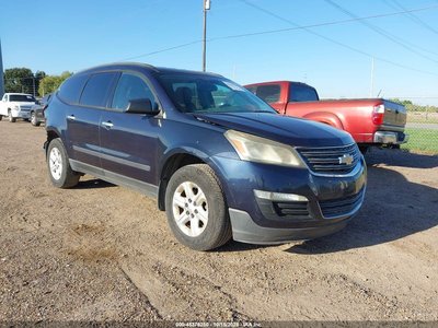 1GNKRFED3FJ****** 2015 Chevrolet Traverse
