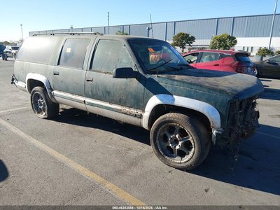 3GKFK16R5XG****** 1999 GMC Suburban 1500